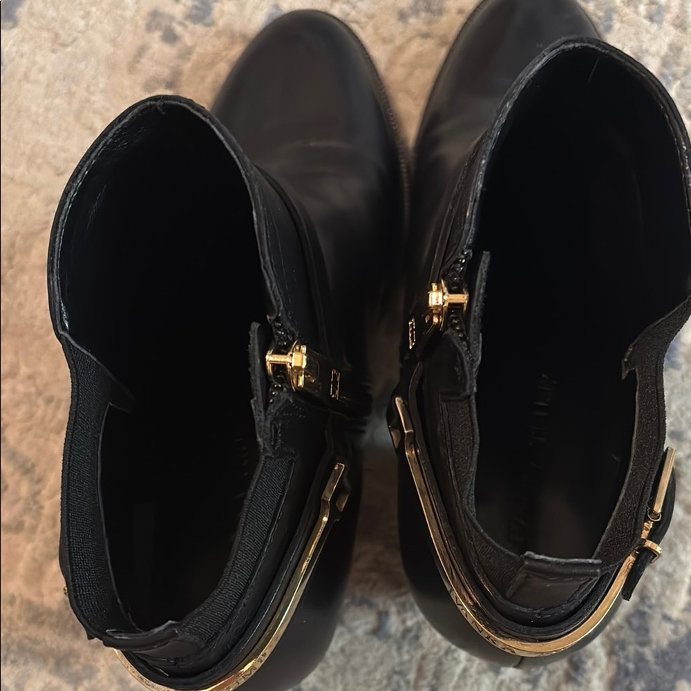 Ivanka Trump Elegant Black Ankle Boots - Picture 5 of 6
